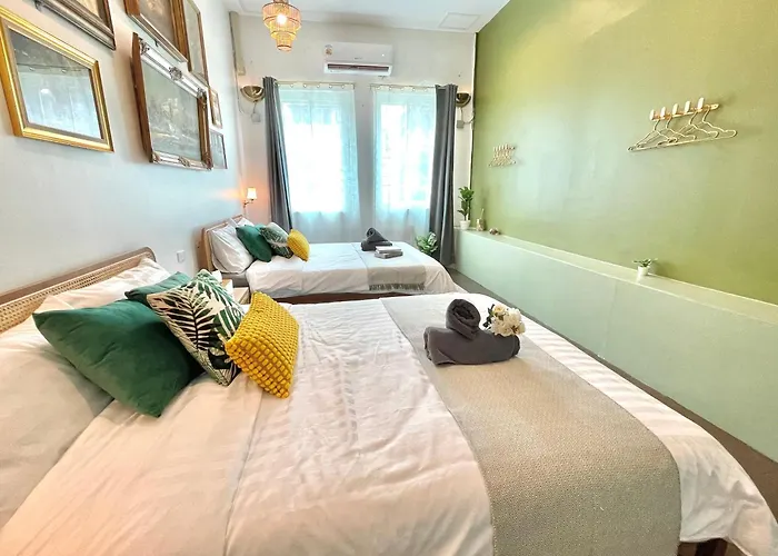 Nawa House,entire House, Near Grand Palace